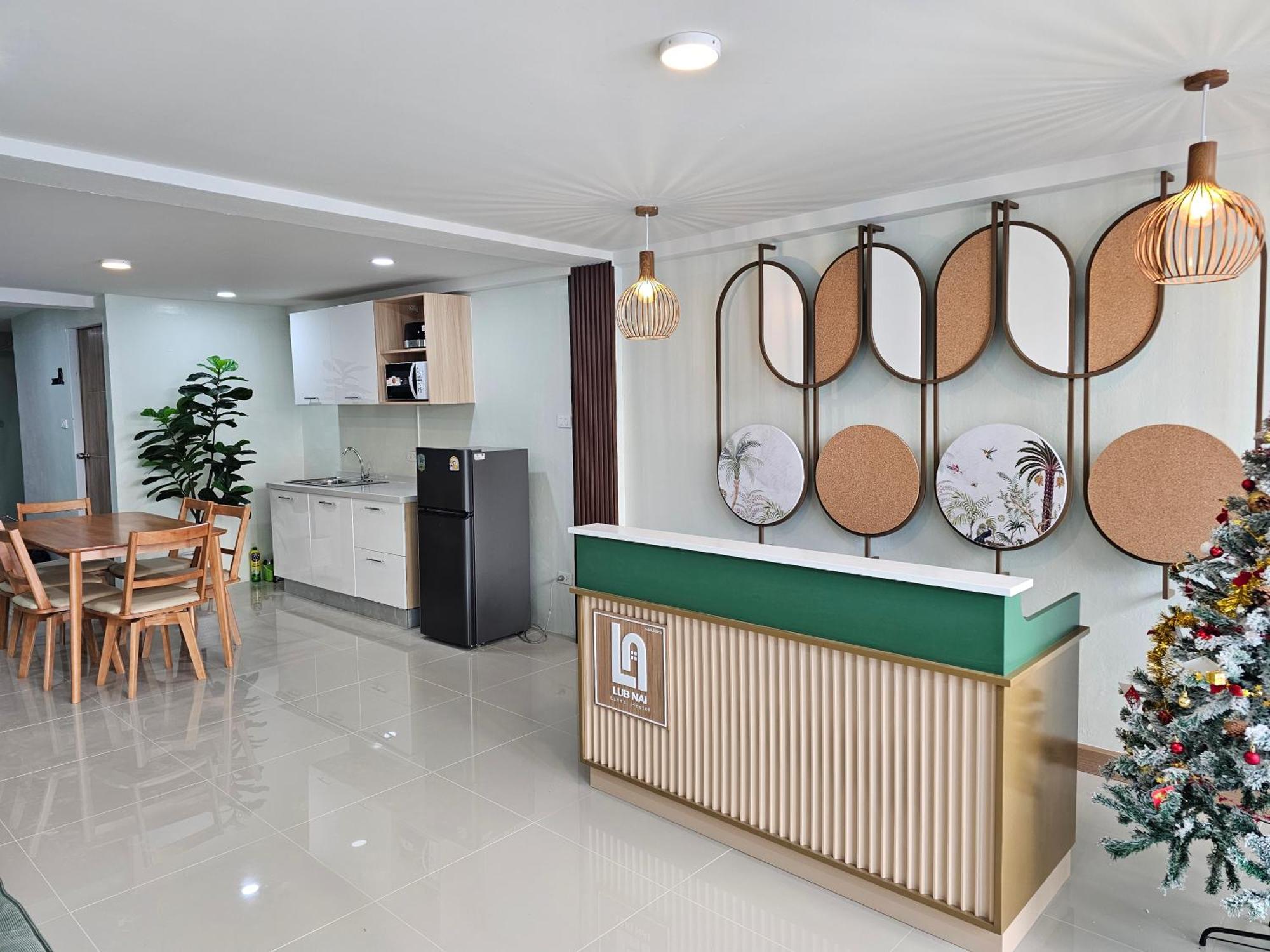 Lub Nai Hostel Patong Екстер'єр фото